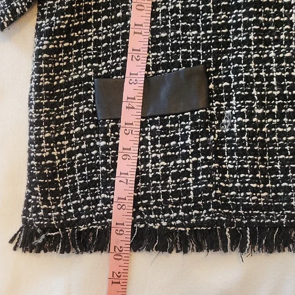 Zara trf Black and White Women's Tweed Top Size M - Picture 6 of 7